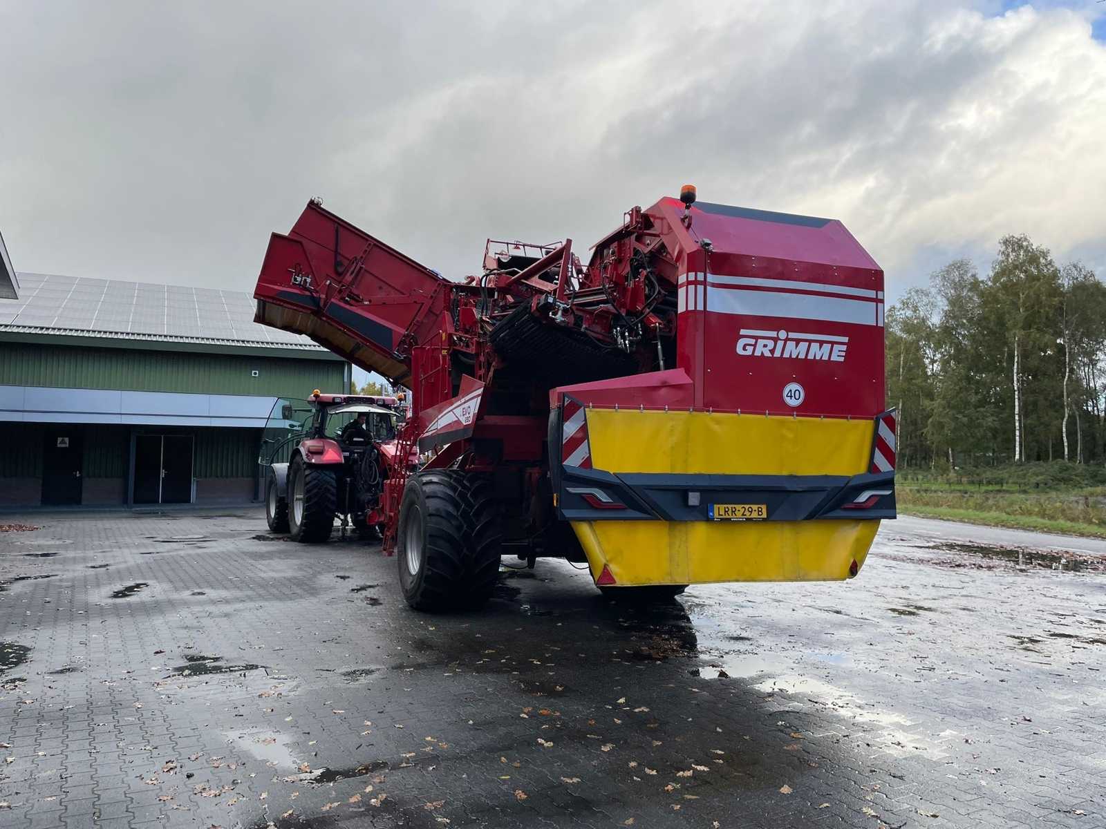 Seitliche Ansicht des Grimme EVO 280 EasySep