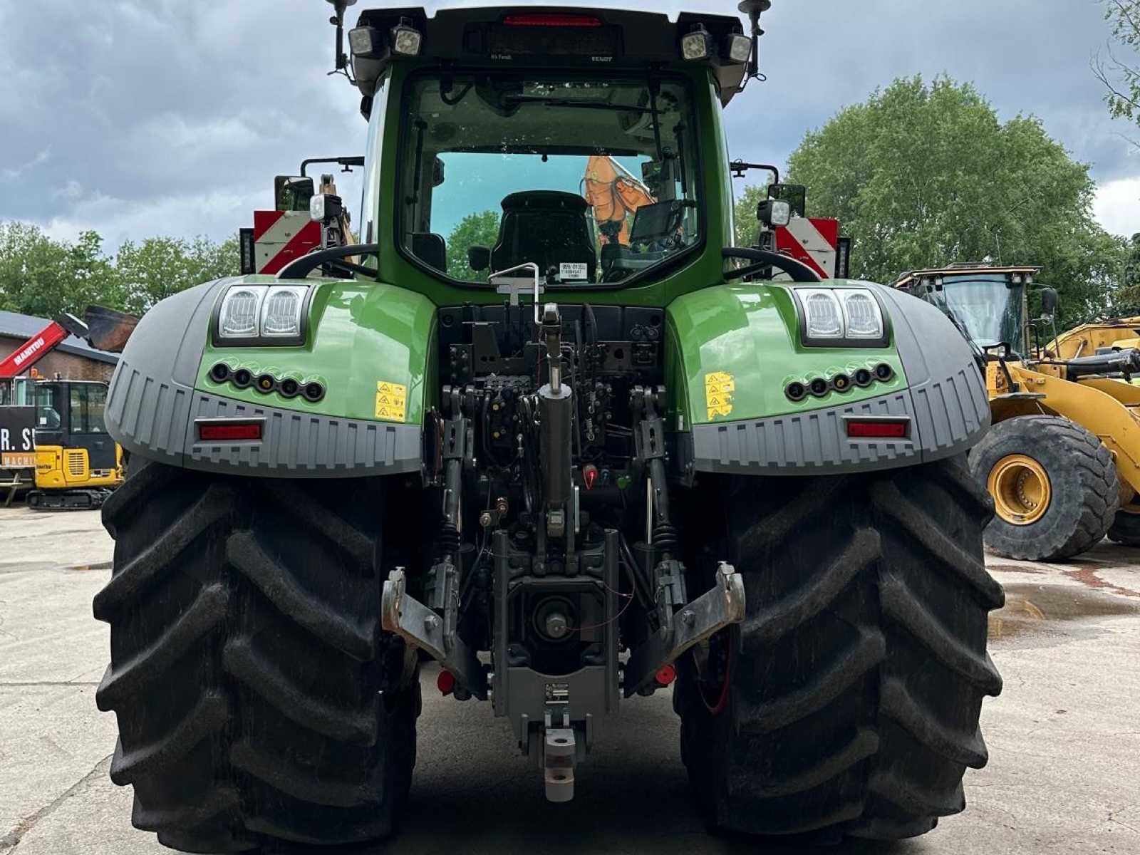 Seitenansicht des Fendt 936 Vario 2020 Raupendozers